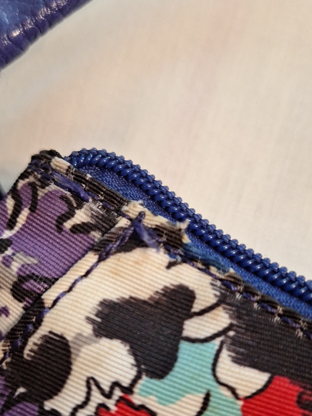 ELLE Multicolor Floral Shoulder Bag with Purple Trim - Picture 9 of 14